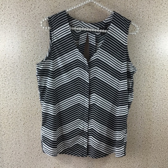 Banana Republic B&W Top, XS - Picture 1 of 4